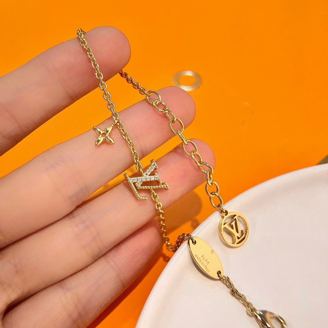 ¡®Lume Jewels¡¯LOGO STAR MOTIF GOLD BRACELET