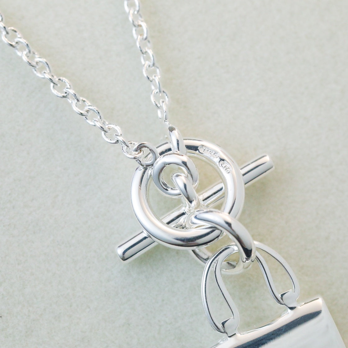 ¡®Lume Jewels¡¯POP H PEDANT SILVER NECKLACE