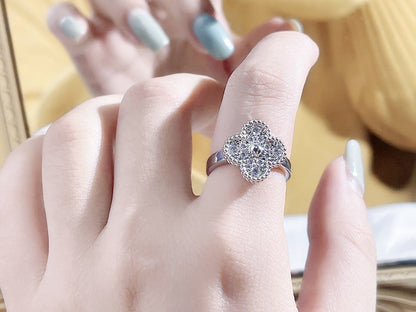 ¡®Lume Jewels¡¯CLOVER DIAMOND RING