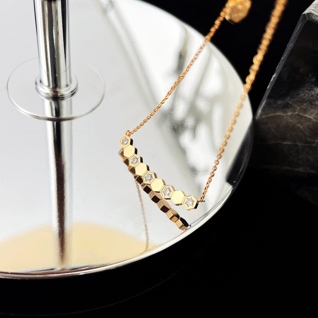 ¡®Lume Jewels¡¯BEE MY LOVE DIAMOND NECKLACE