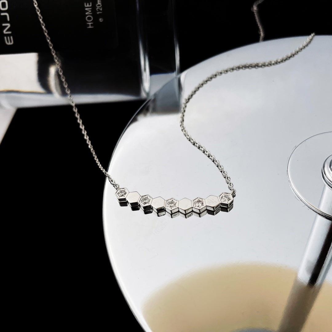 ¡®Lume Jewels¡¯BEE MY LOVE DIAMOND NECKLACE