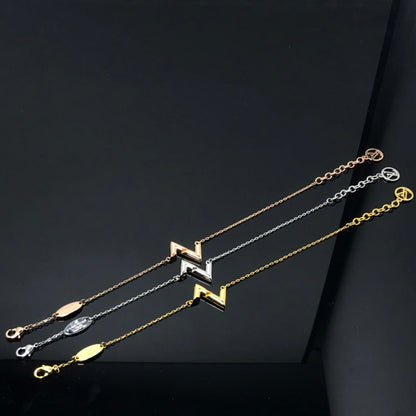 ¡®Lume Jewels¡¯VOLT LV LOGO BRACELET