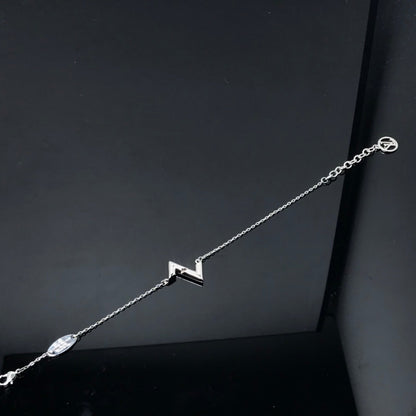 ¡®Lume Jewels¡¯VOLT LV LOGO BRACELET