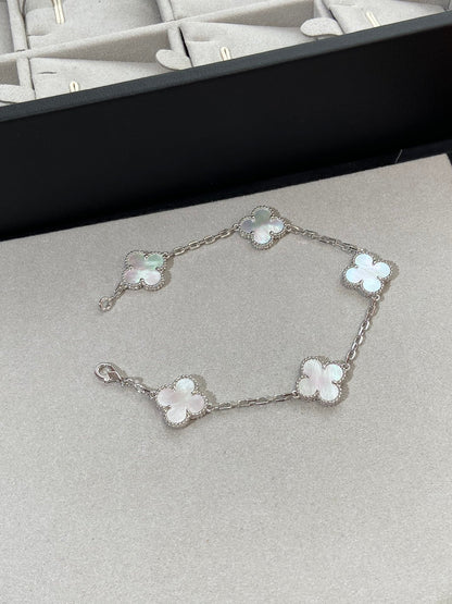 [Lume Jewels]New CLOVER WHITE PEARL MOP 5 MOTIF BRACELET COLLECTION
