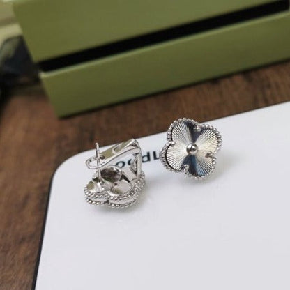 ¡®Lume Jewels¡¯CLOVER MEDIUM STUD EARRINGS
