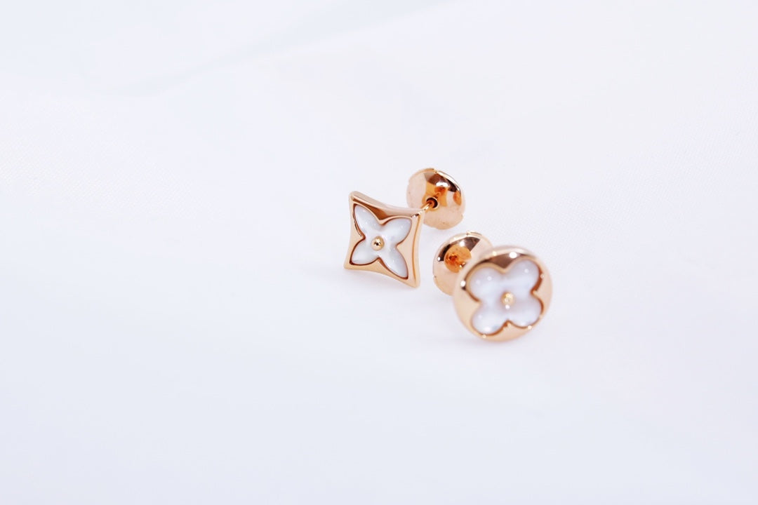 ¡®Lume Jewels¡¯STAR AND SUN PINK GOLD MOP STUD EARRINGS