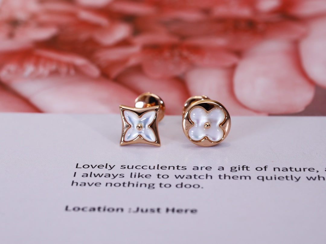¡®Lume Jewels¡¯STAR AND SUN PINK GOLD MOP STUD EARRINGS