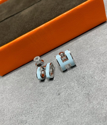 ¡®Lume Jewels¡¯POP H SKY BLUE STUD EARRINGS