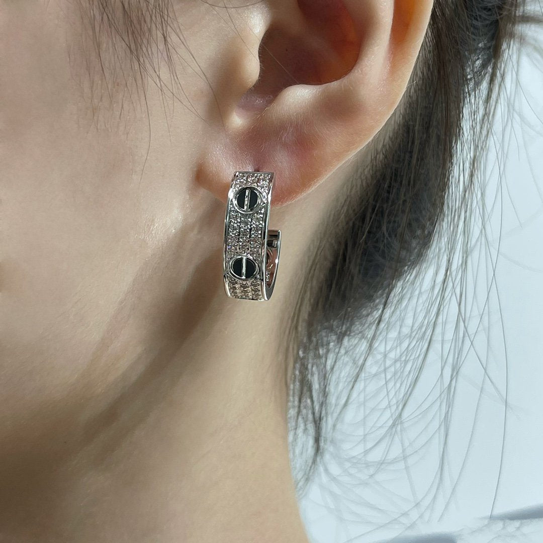 ¡®Lume Jewels¡¯LOVE CERAMIC DIAMOND PAVED SILVER EARRINGS