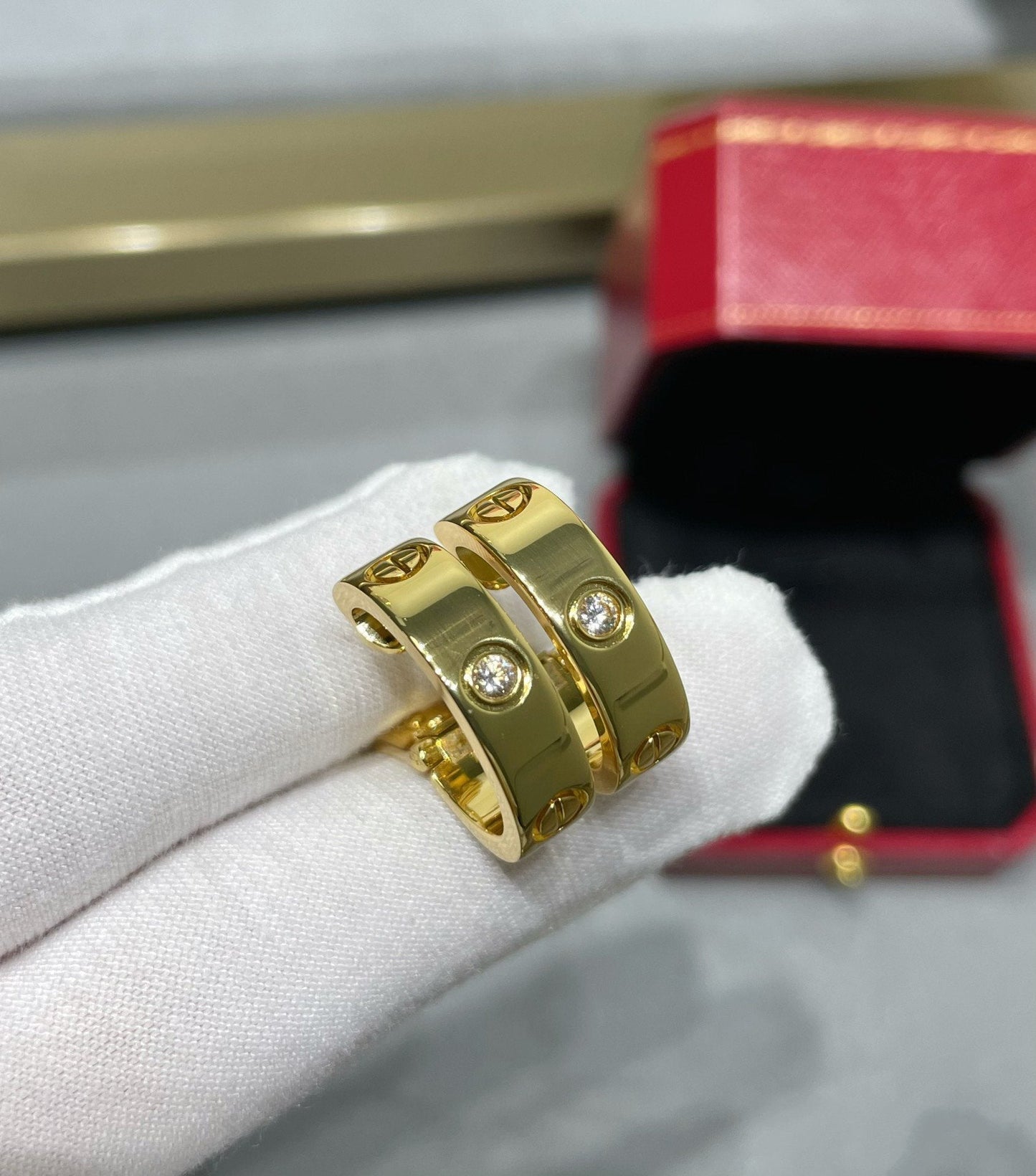 ¡®Lume Jewels¡¯LOVE 5.5MM 1 DIAMOND EARRINGS