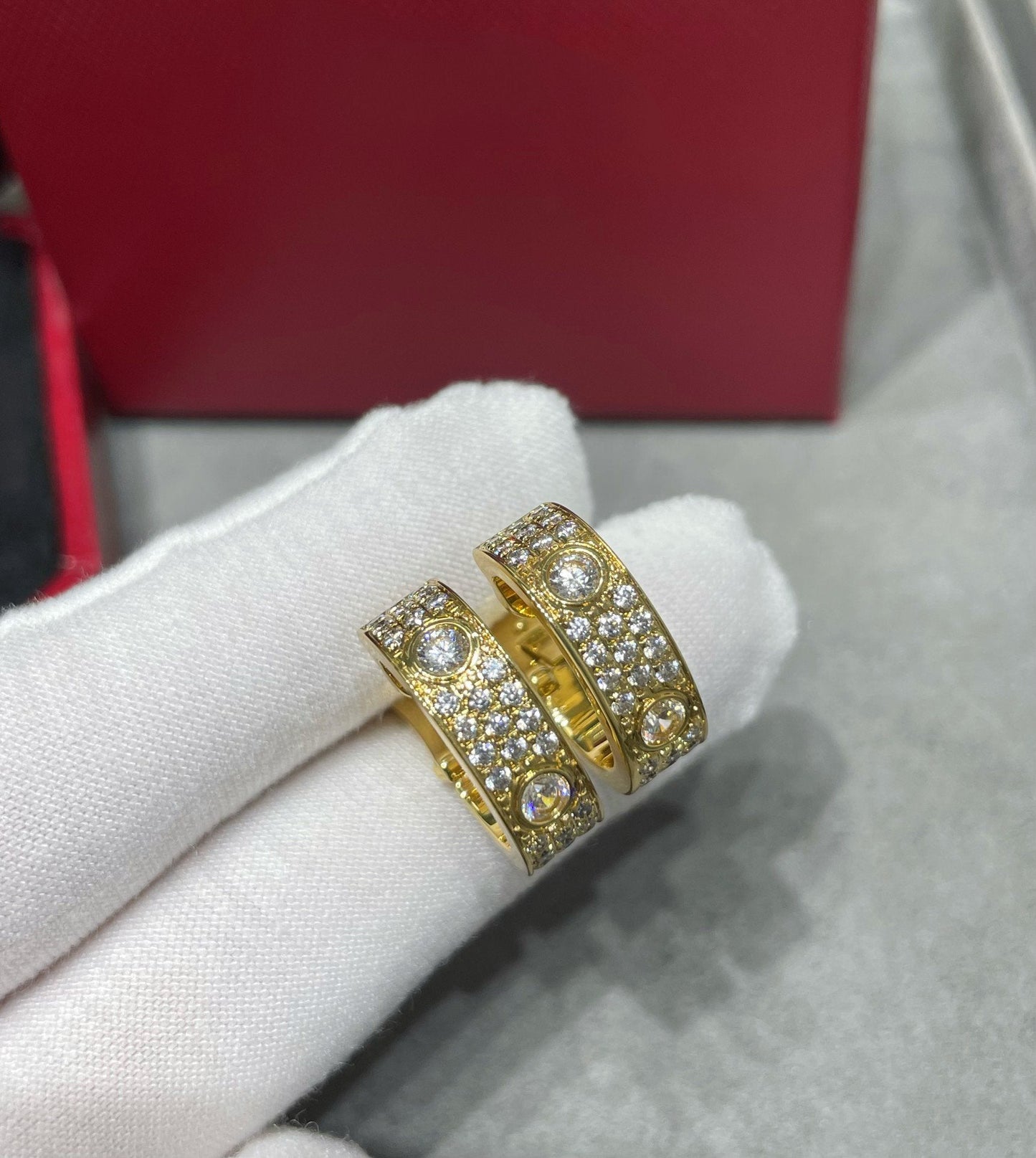 ¡®Lume Jewels¡¯LOVE 5.5MM DIAMOND PAVED EARRINGS