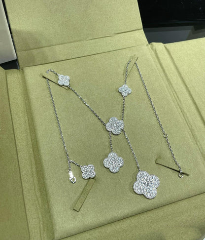 ¡®Lume Jewels¡¯CLOVER 6 MOTIF DIAMOND PAVED NECKLACE