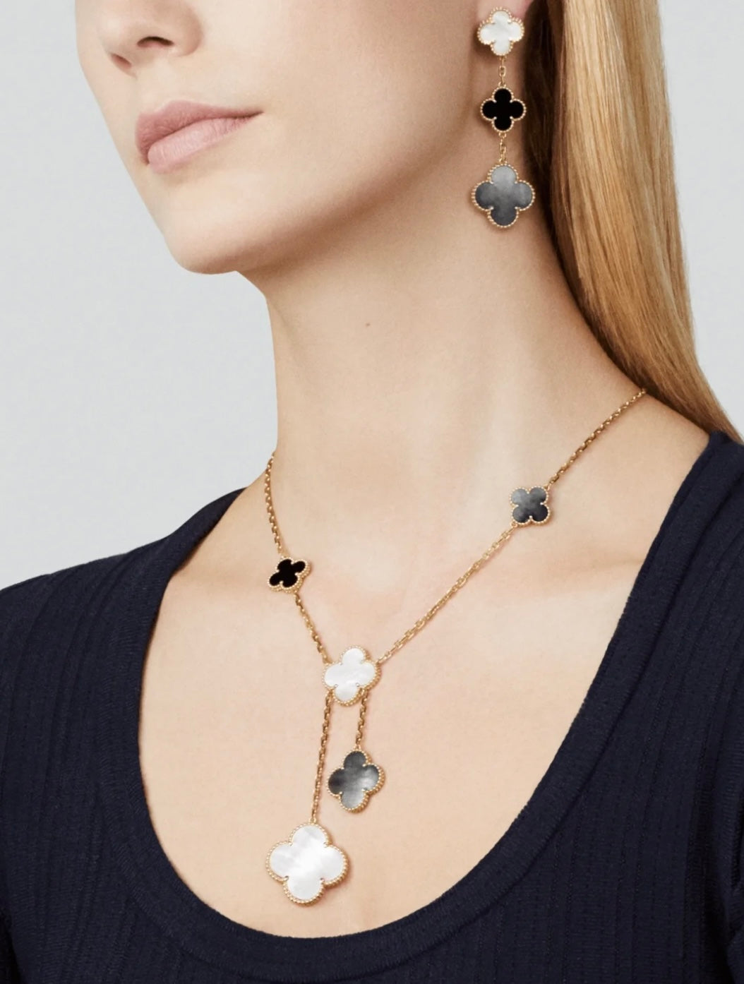 ¡®Lume Jewels¡¯CLOVER 3 MOTIF MOP ONYX DARK MOP PINK GOLD EARRINGS