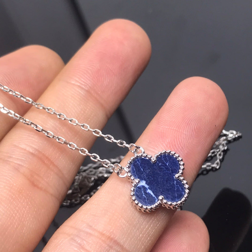¡®Lume Jewels¡¯CLOVER PIETERSITE SILVER LONG NECKLACE