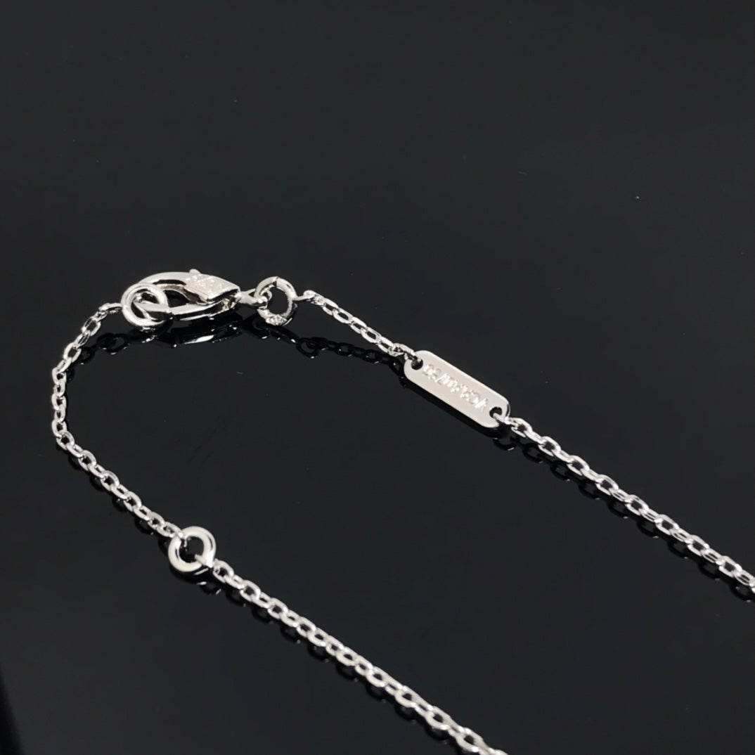 ¡®Lume Jewels¡¯CLOVER PIETERSITE SILVER LONG NECKLACE