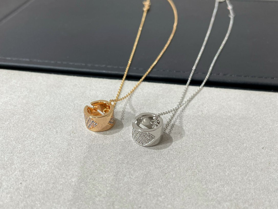 ¡®Lume Jewels¡¯LIENS EVIDENCE DIAMOND PAVED NECKLACE