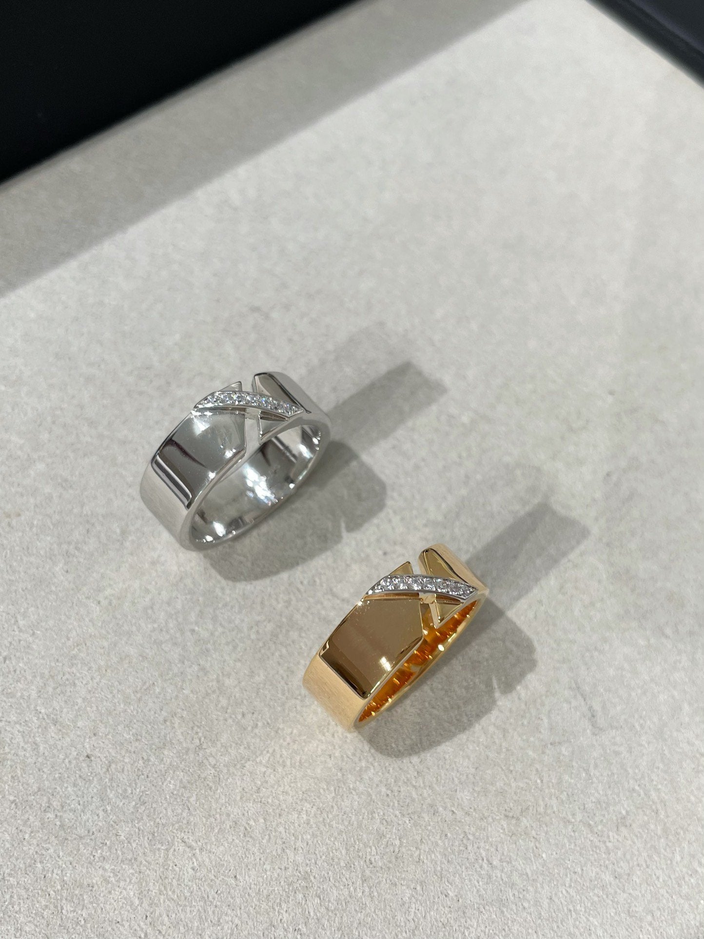 ¡®Lume Jewels¡¯LIENS EVIDENCE DIAOMOND RING