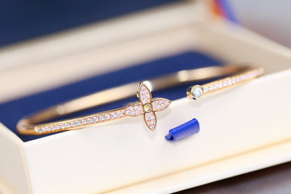 ¡®Lume Jewels¡¯IDYLLE PINK GOLD OPEN BRACELET DIAMOND PAVED
