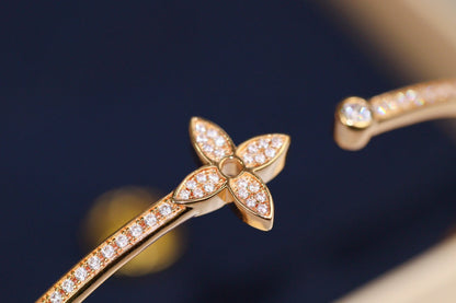 ¡®Lume Jewels¡¯IDYLLE PINK GOLD OPEN BRACELET DIAMOND PAVED