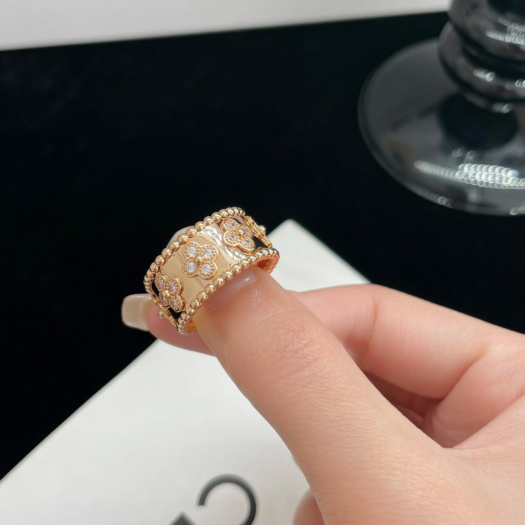 ¡®Lume Jewels¡¯PERLEE DIAMOND LARGE RING