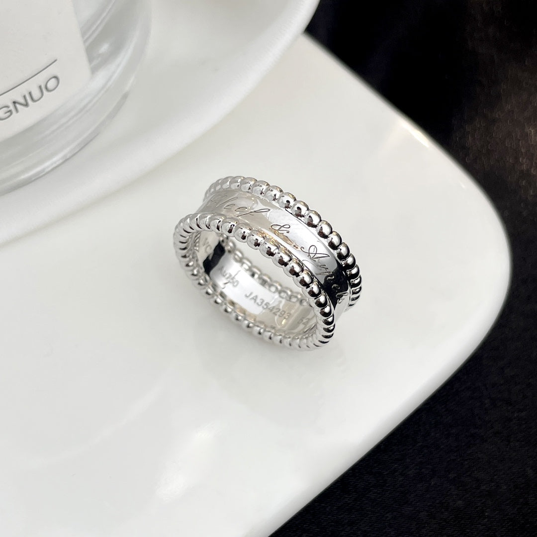 ¡®Lume Jewels¡¯PERLEE SIGNATURE RING