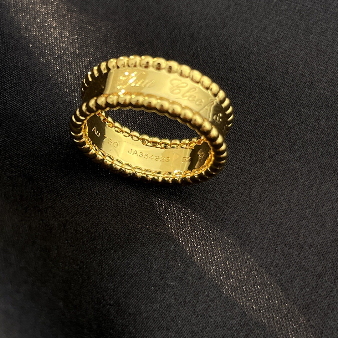 ¡®Lume Jewels¡¯PERLEE SIGNATURE RING
