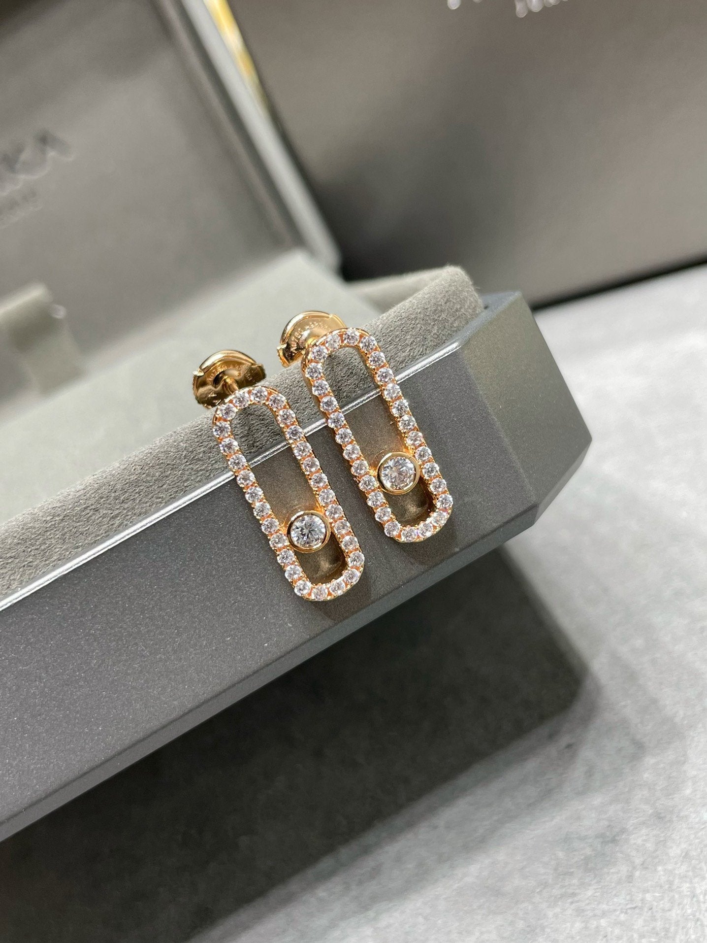 [Lume Jewels]MOVE UNO STUD DIAMOND PAVED EARRINGS