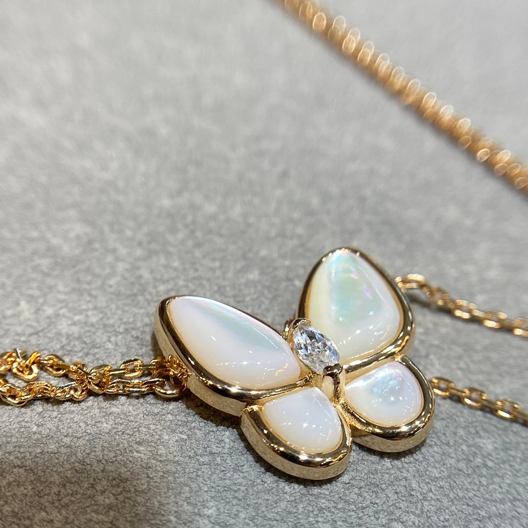 ¡®Lume Jewels¡¯BUTTERFLY MOP DIAMOND NECKLACE