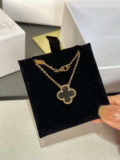 ¡®Lume Jewels¡¯CLOVER ROCK CRYSTAL ROSE GOLD NECKLACE