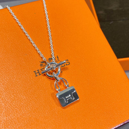 ¡®Lume Jewels¡¯CONSTANCE PEDANT SILVER NECKLACE