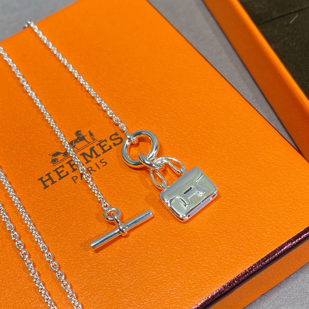 ¡®Lume Jewels¡¯CONSTANCE PEDANT SILVER NECKLACE