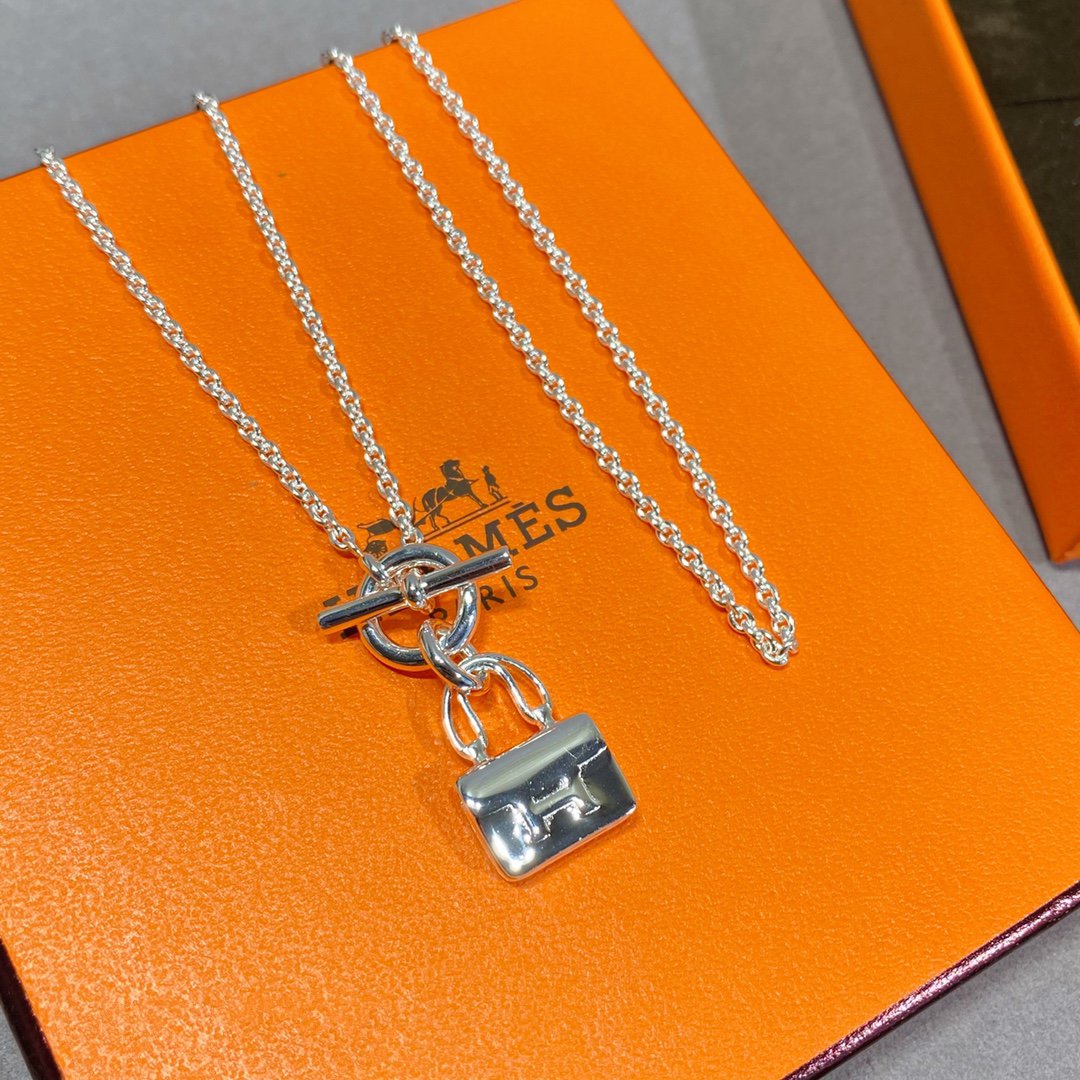 ¡®Lume Jewels¡¯CONSTANCE PEDANT SILVER NECKLACE