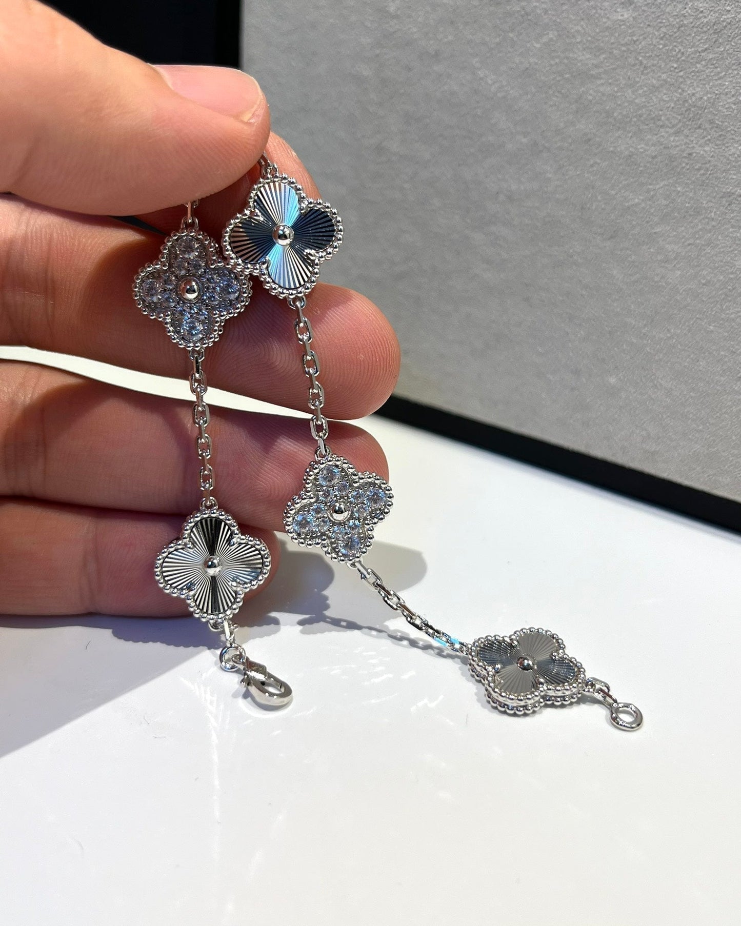 [Lume Jewels]New  CLOVER 5 MOTIF LASER BRACELET COLLECTION