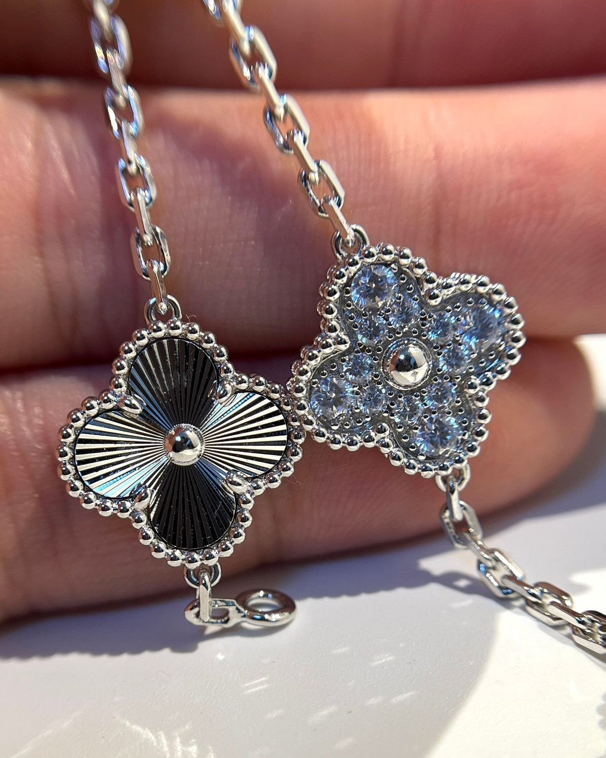 [Lume Jewels]New  CLOVER 5 MOTIF LASER BRACELET COLLECTION