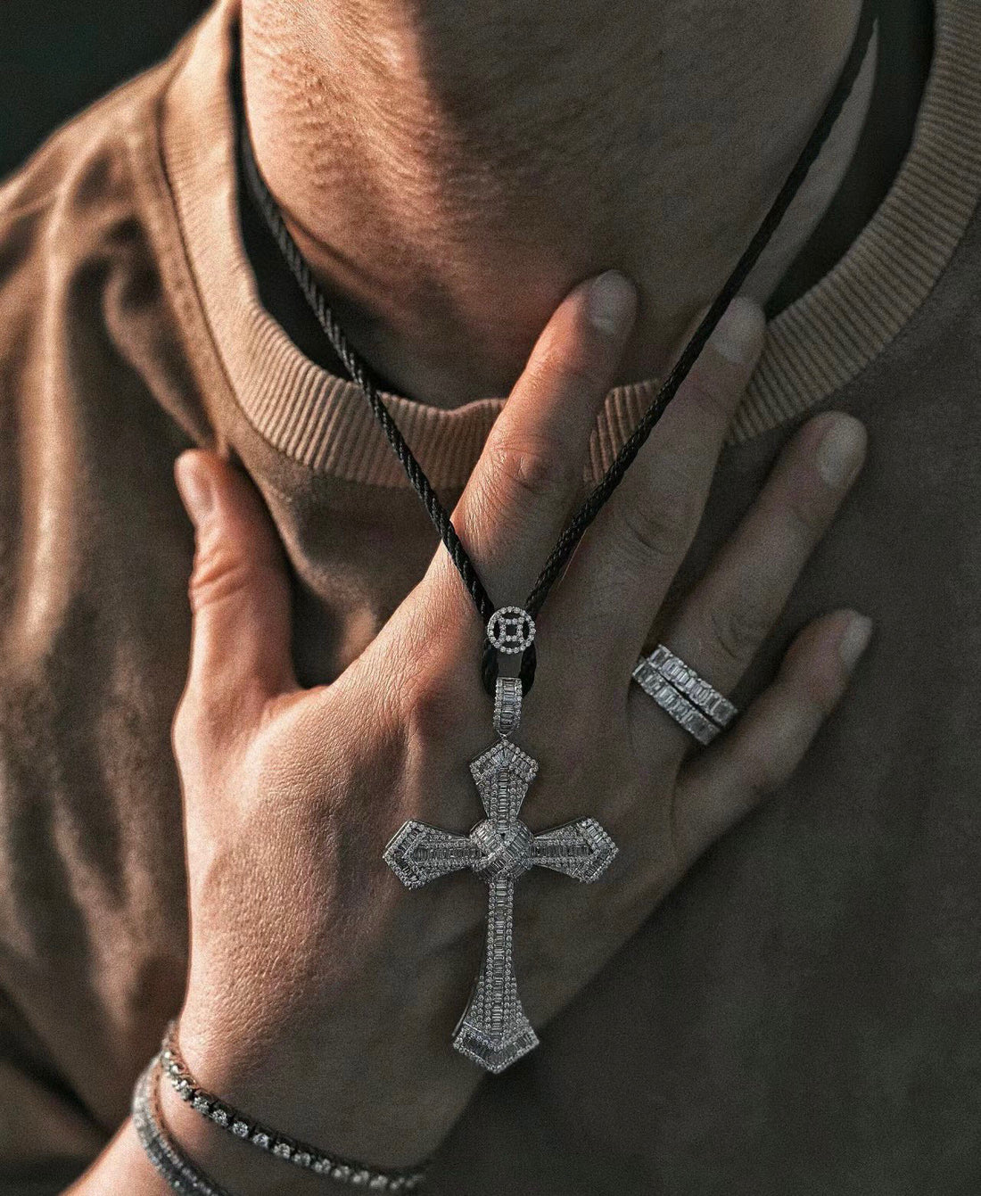 ¡®Lume Jewels¡¯Pave Cross Pendant Necklace