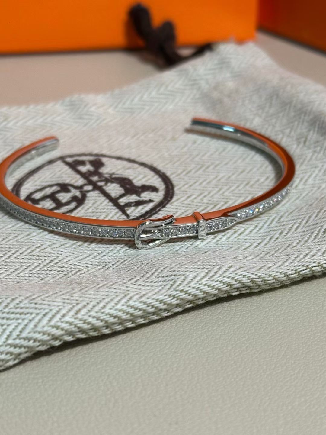 [Lume Jewels] DIAMOND-ENCRUSTED BRACELET THREE COLORS