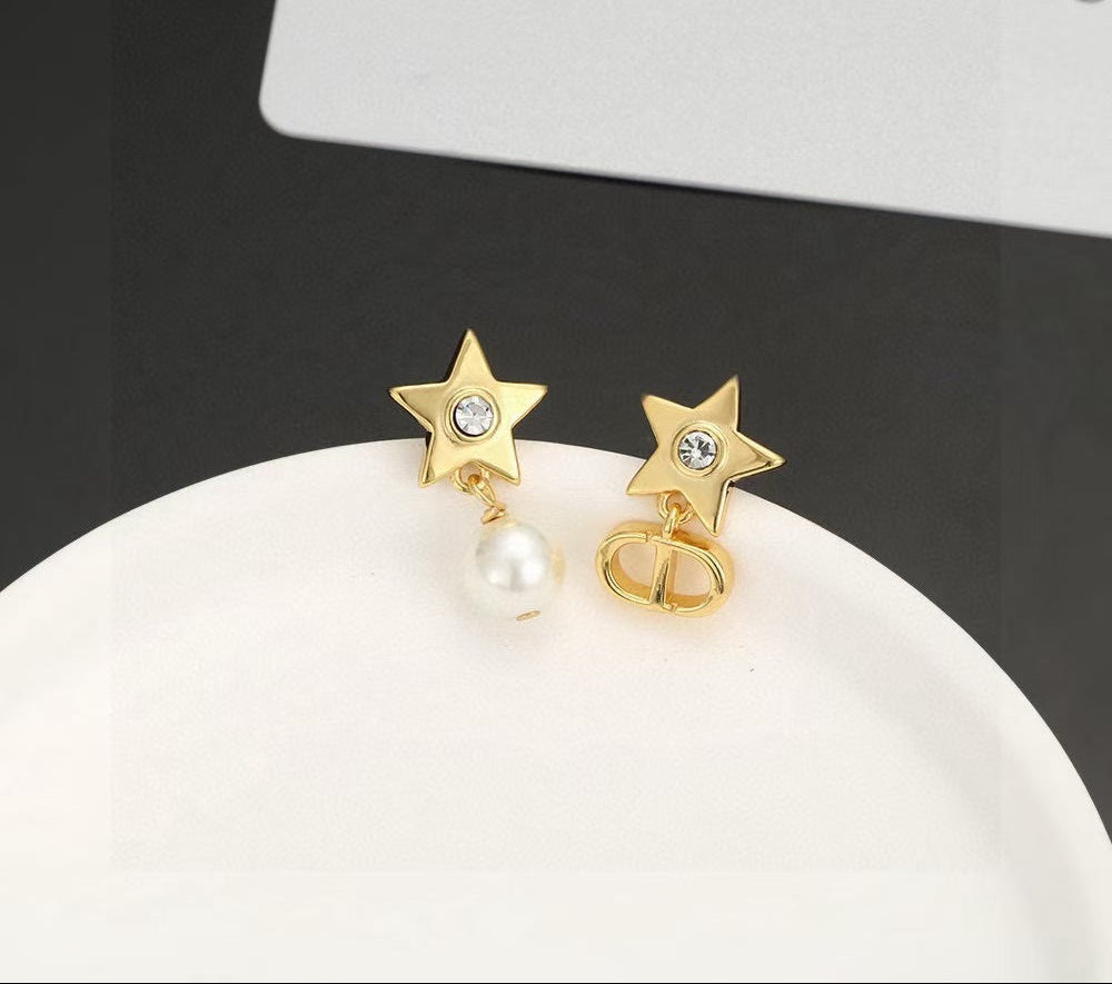 [Lume Jewels]CD Star-Shaped Letter Earrings