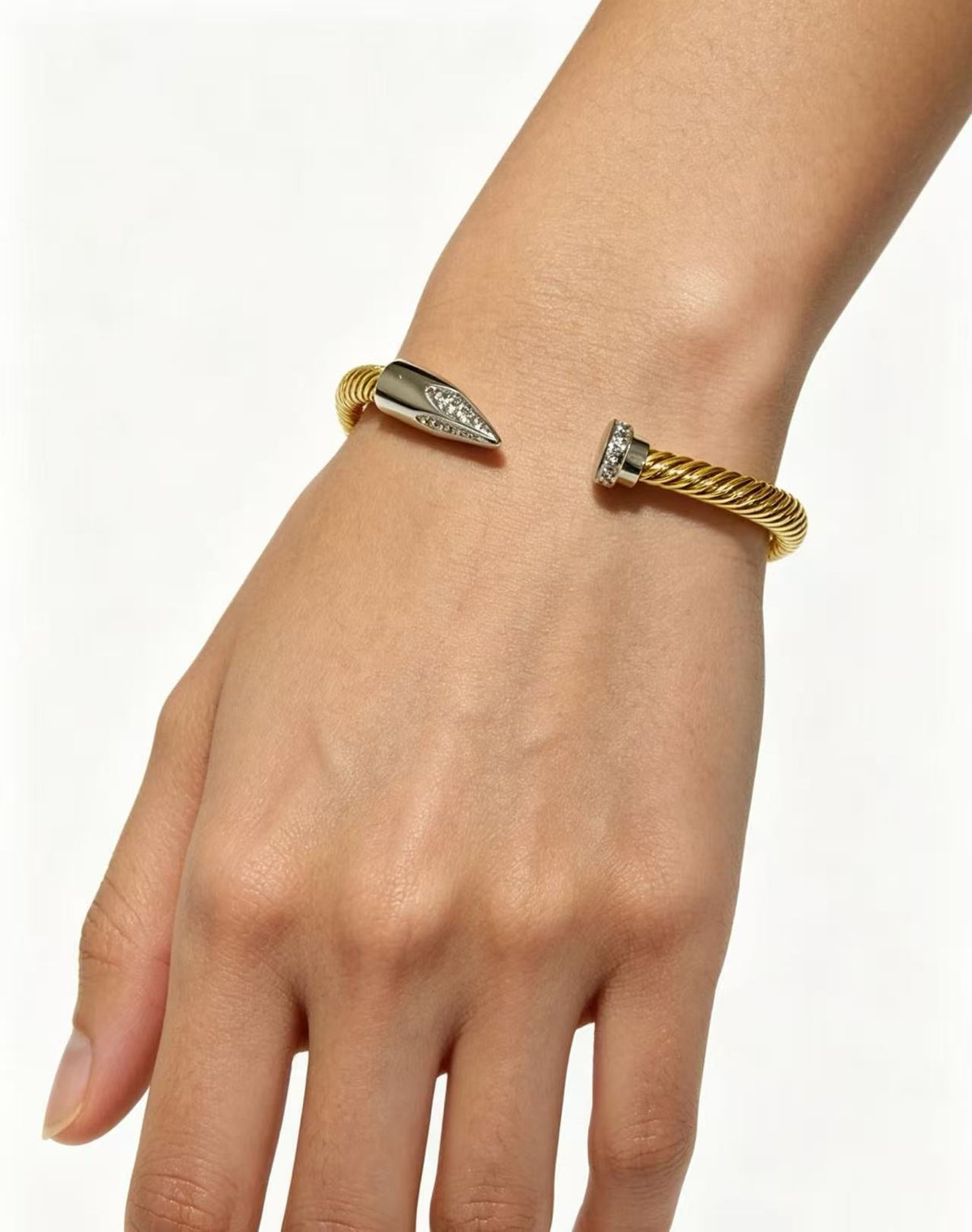 [Lume Jewels]Open threaded nail bracelet