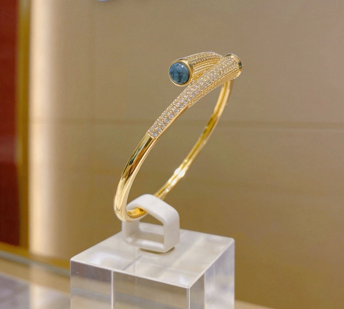 [Lume Jewels] Partially Set Diamond Bangle