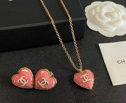 [Lume Jewels] Heart-shaped Necklace & Earring Set