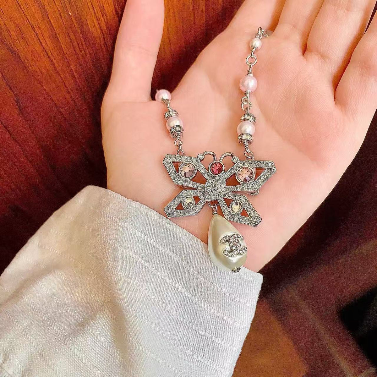 [Lume Jewels] Bow & Pearl Double C Pavé Diamond Necklace