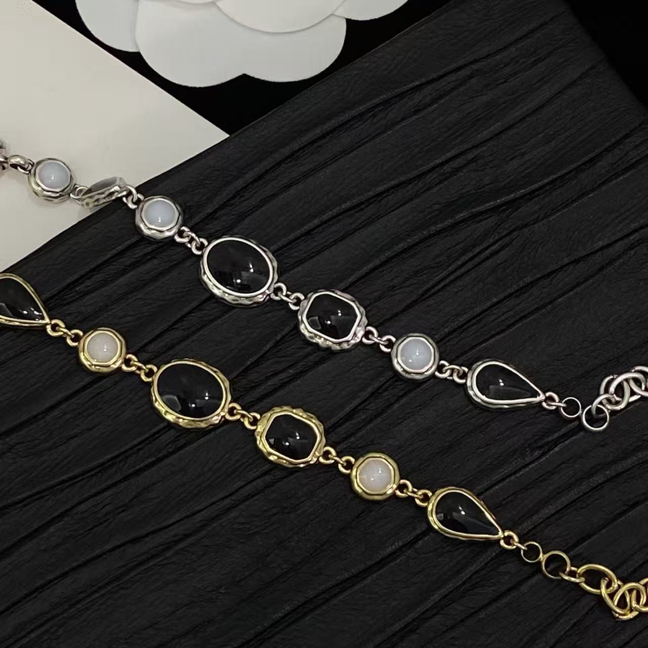 ¡®Lume JewelsCabochon Stone Bracelet