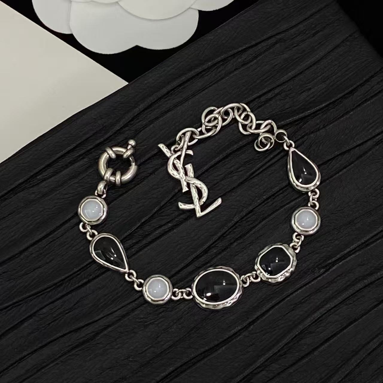 ¡®Lume JewelsCabochon Stone Bracelet