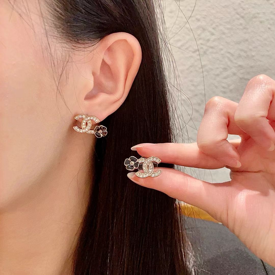 [Lume Jewels]Mini Camellia Stud Earrings