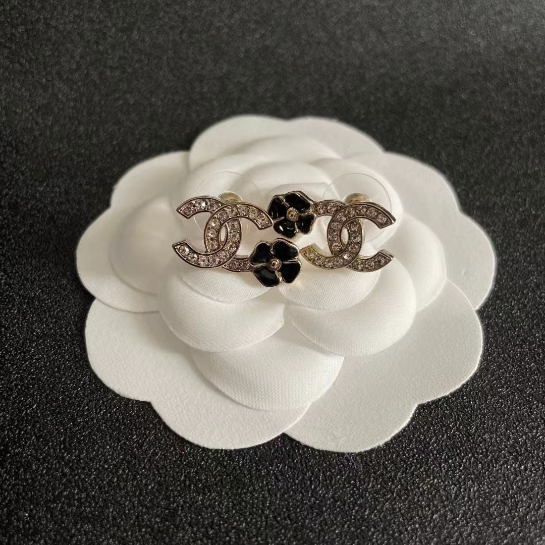 [Lume Jewels]Mini Camellia Stud Earrings
