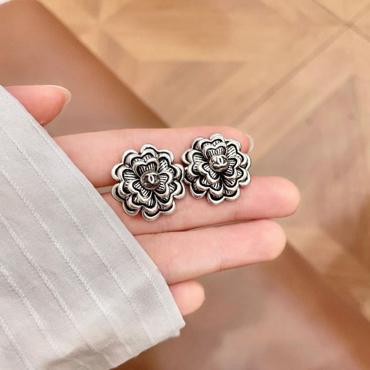 [Lume Jewels]Vintage Camellia Earrings