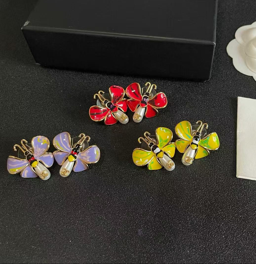 [Lume Jewels] Ladybug Enamel & Faux Pearl Clip-On Earrings