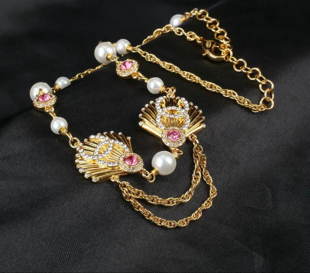 [Lume Jewels]Vintage Fan Motif Double CC Crystal & Pearl Necklace