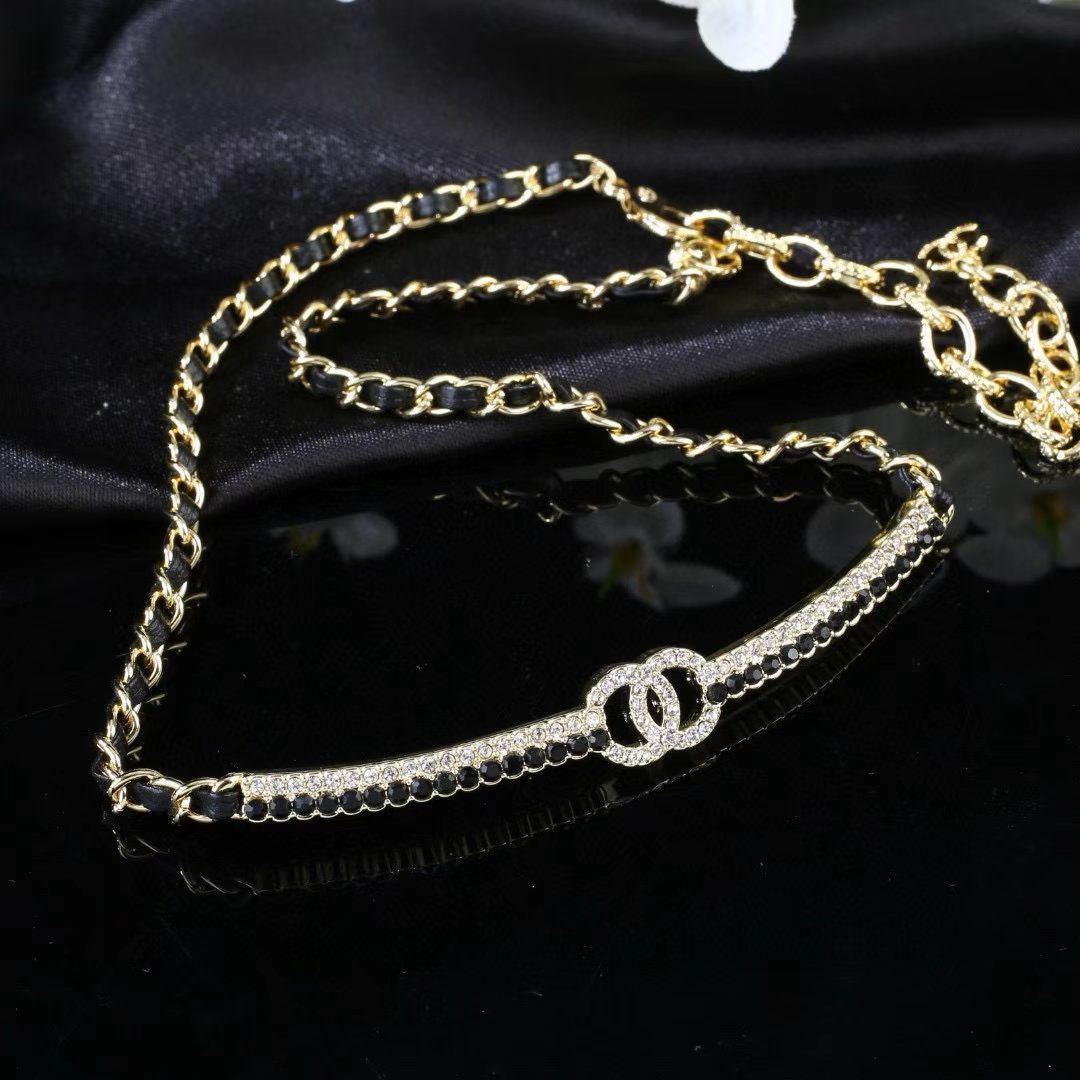 [Lume Jewels]Black Leather Interwoven Crystal CC Choker Necklace