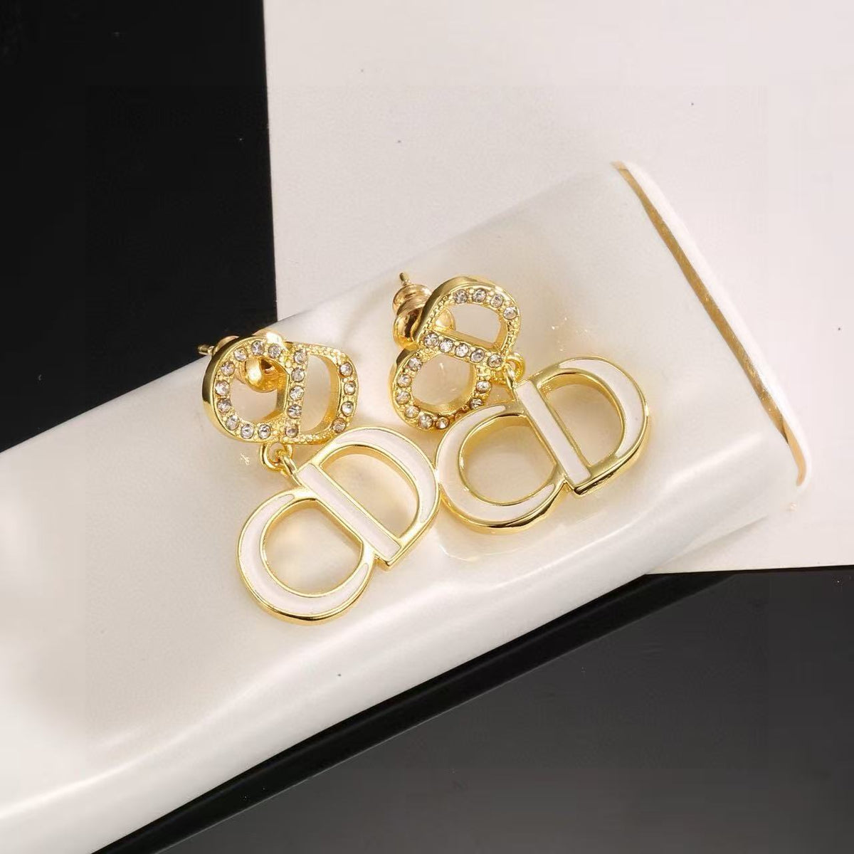 [Lume Jewels]Gold CD Letter Stud Earrings